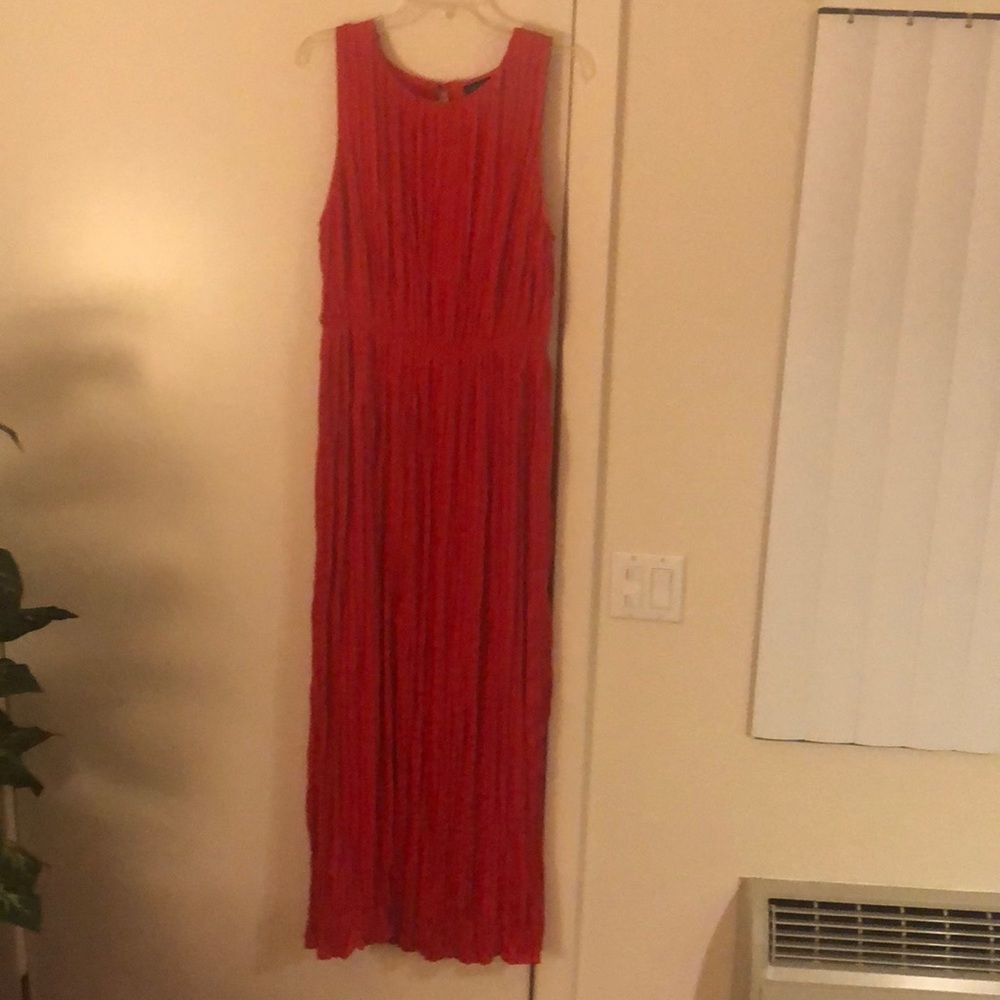 Red sleeveless crinkle dress